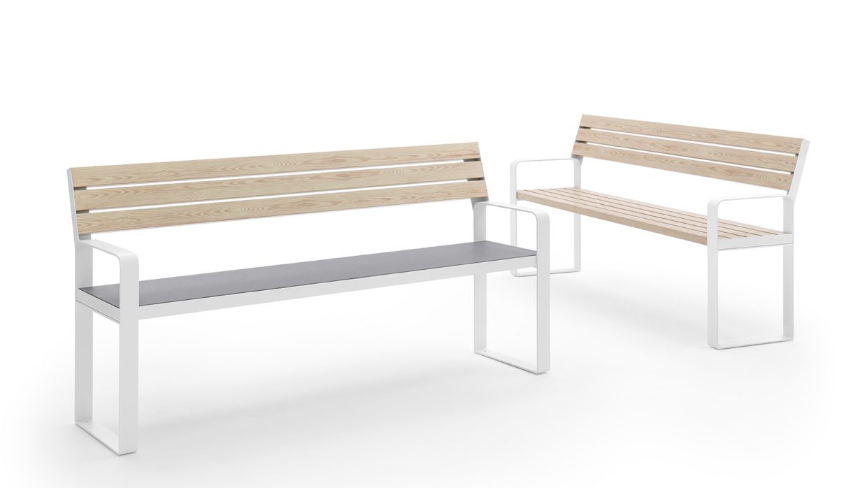 BENCH WITH BACKREST WITH METAL BASE .040