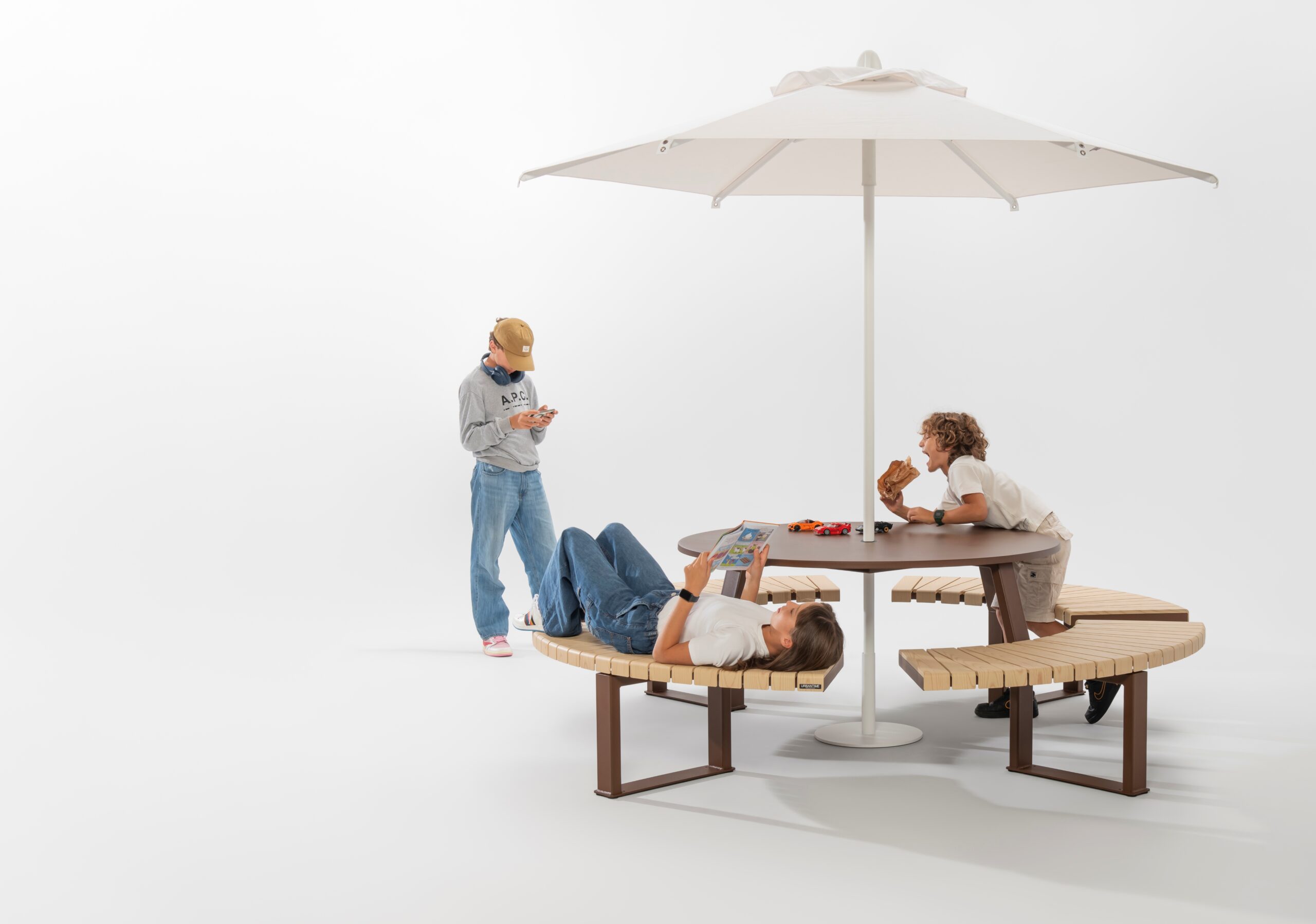 Liberty.080 picnic table — view 2