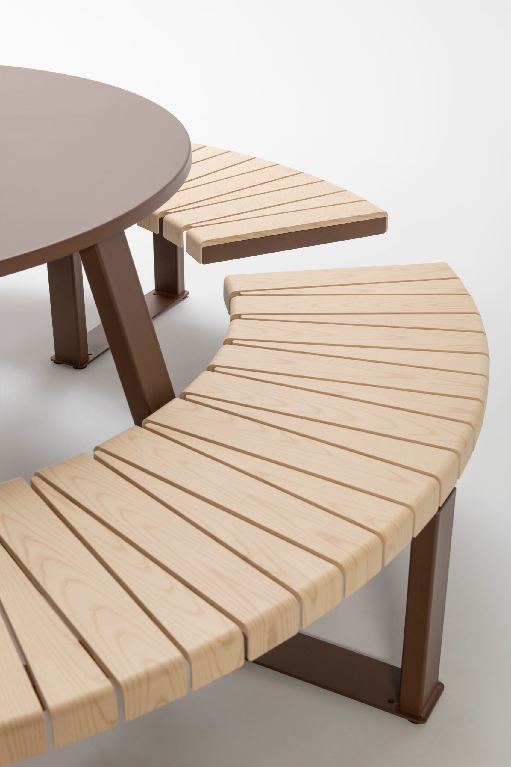 Liberty.080 picnic table — view 3